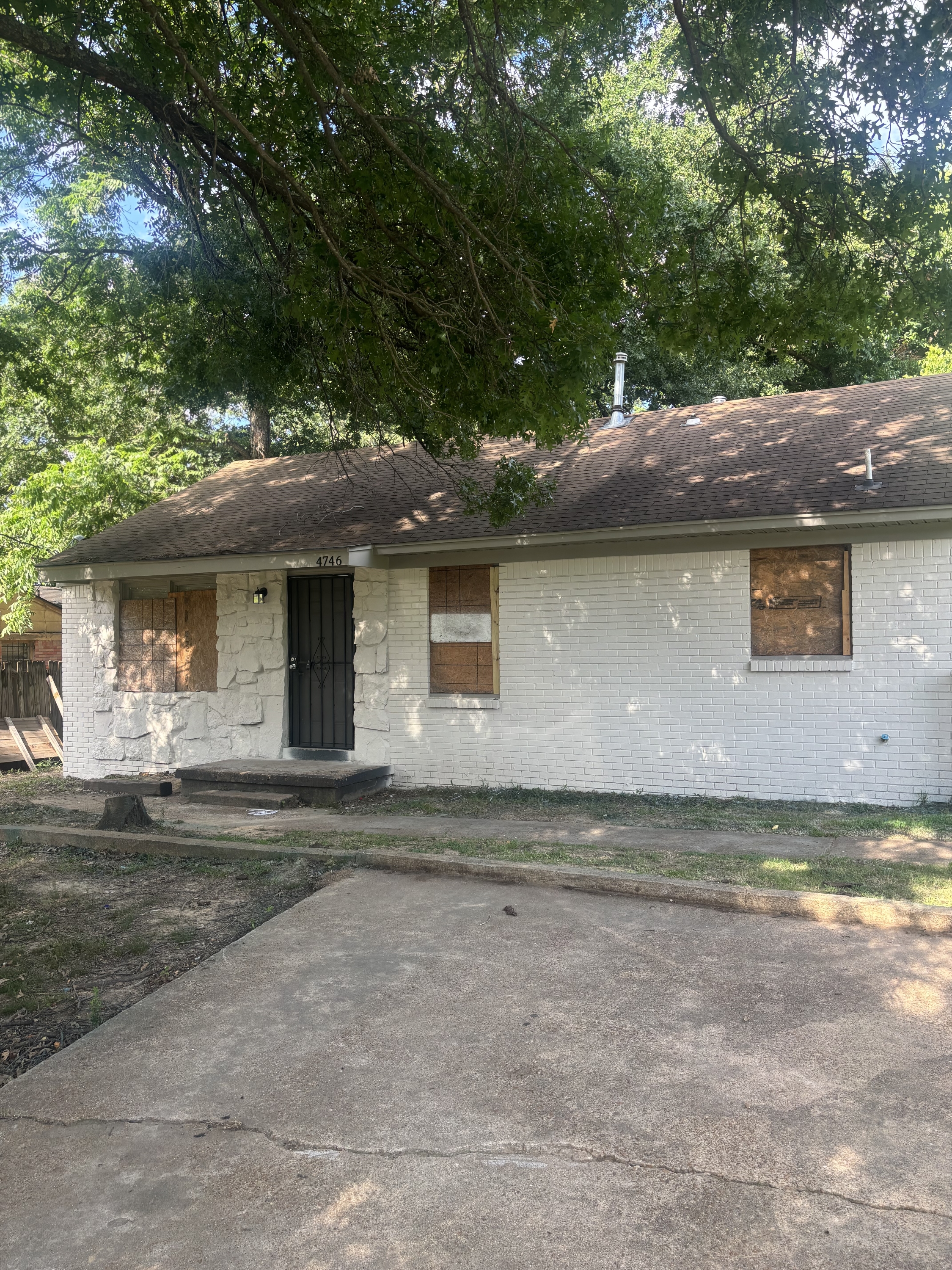 4746 Hodge Road